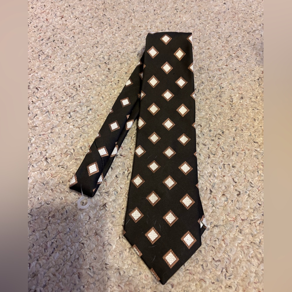 CHRISTIAN DIOR VINTAGE TIE EUC